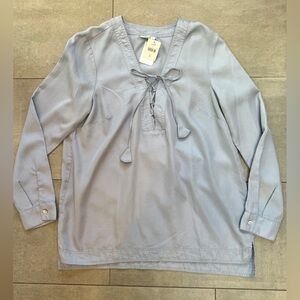 NWT J Jill Lt Blue Blouse w fun lace up detail & ties. Flattering fit too-Size M